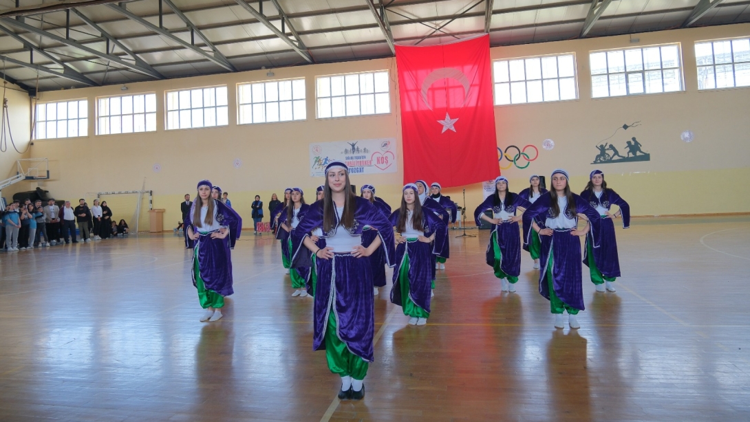 19 MAYIS ÇOŞKUYLA KUTLANDI!